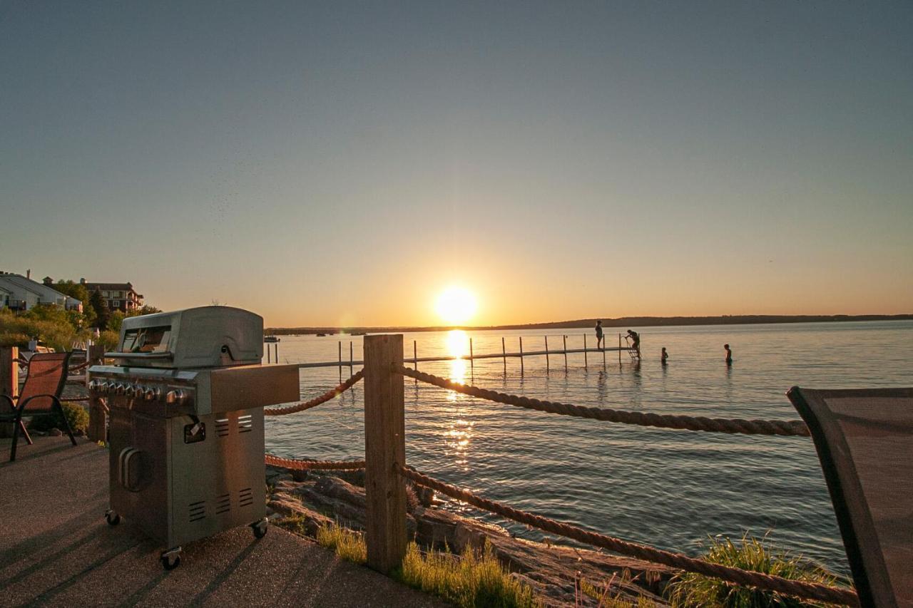 Tamarack Lodge Traverse City Esterno foto
